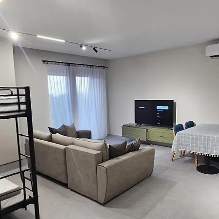 Seaside Escape - 50 M To Shore 2 Apartmán Golem (Tirana)